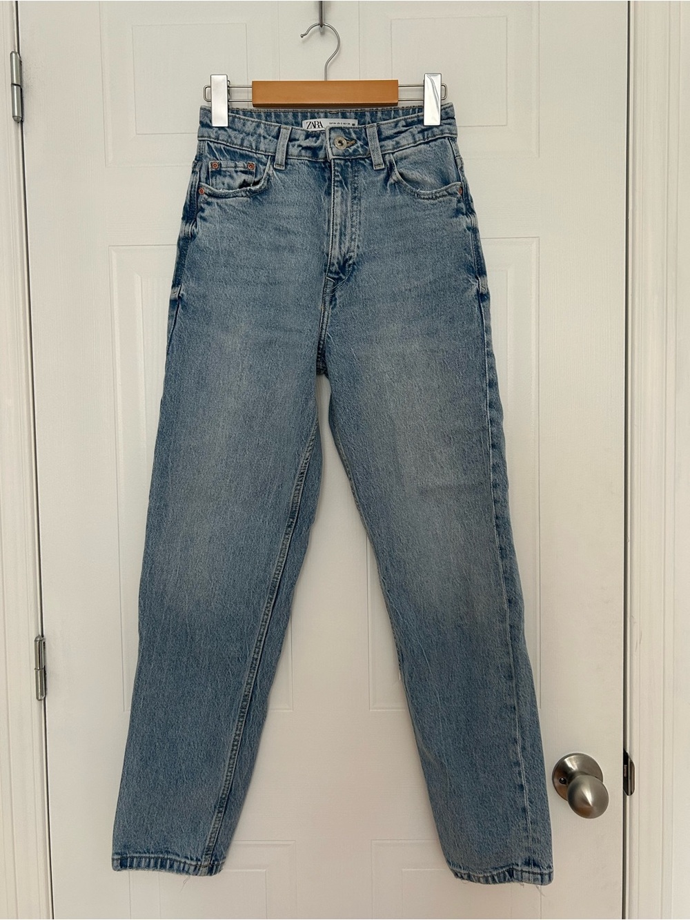 Zara High-Rise Straight Leg Jeans in Light Blue Wash - Women’s Size 2
